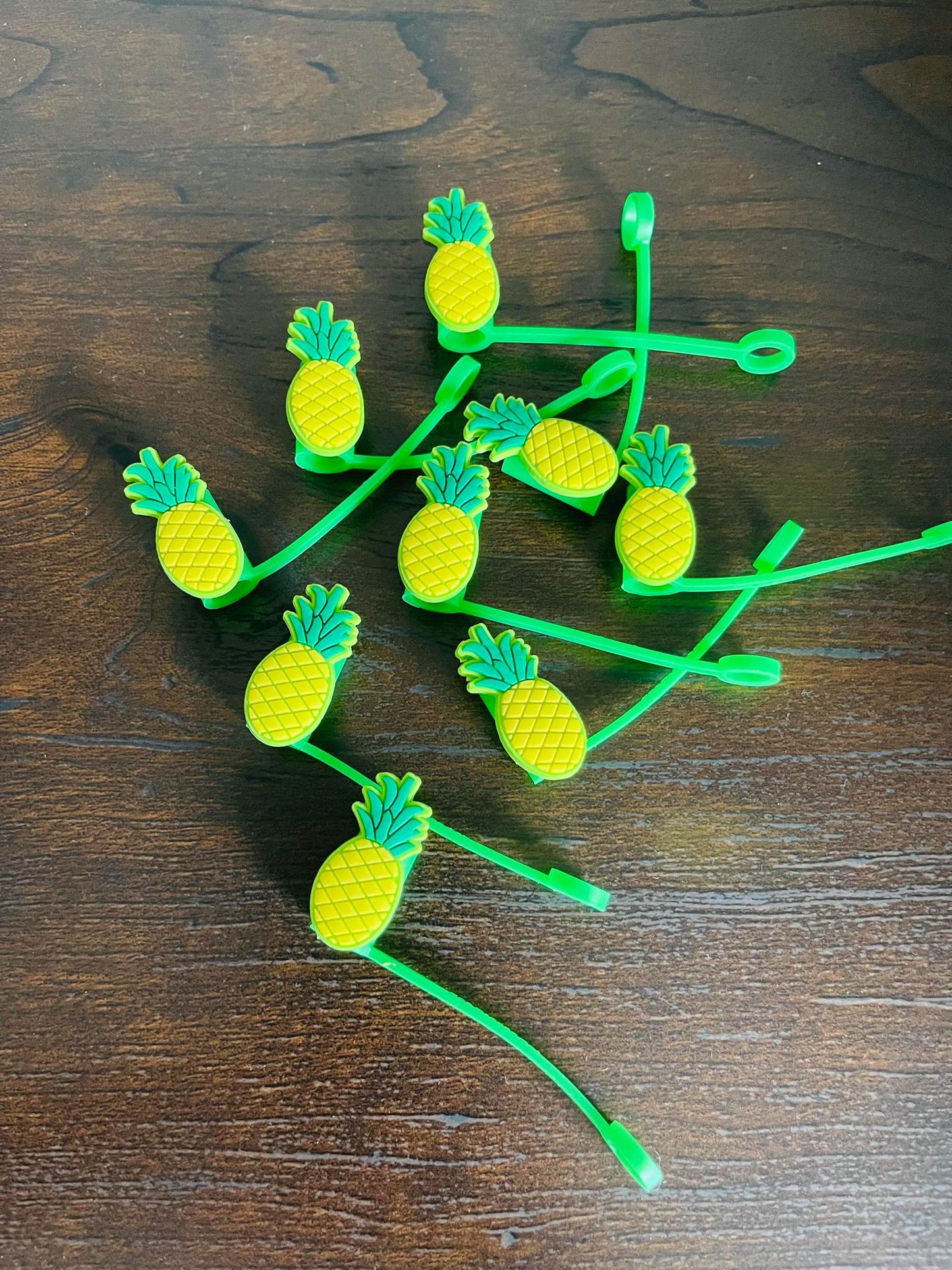 Happy Pineapple Topper