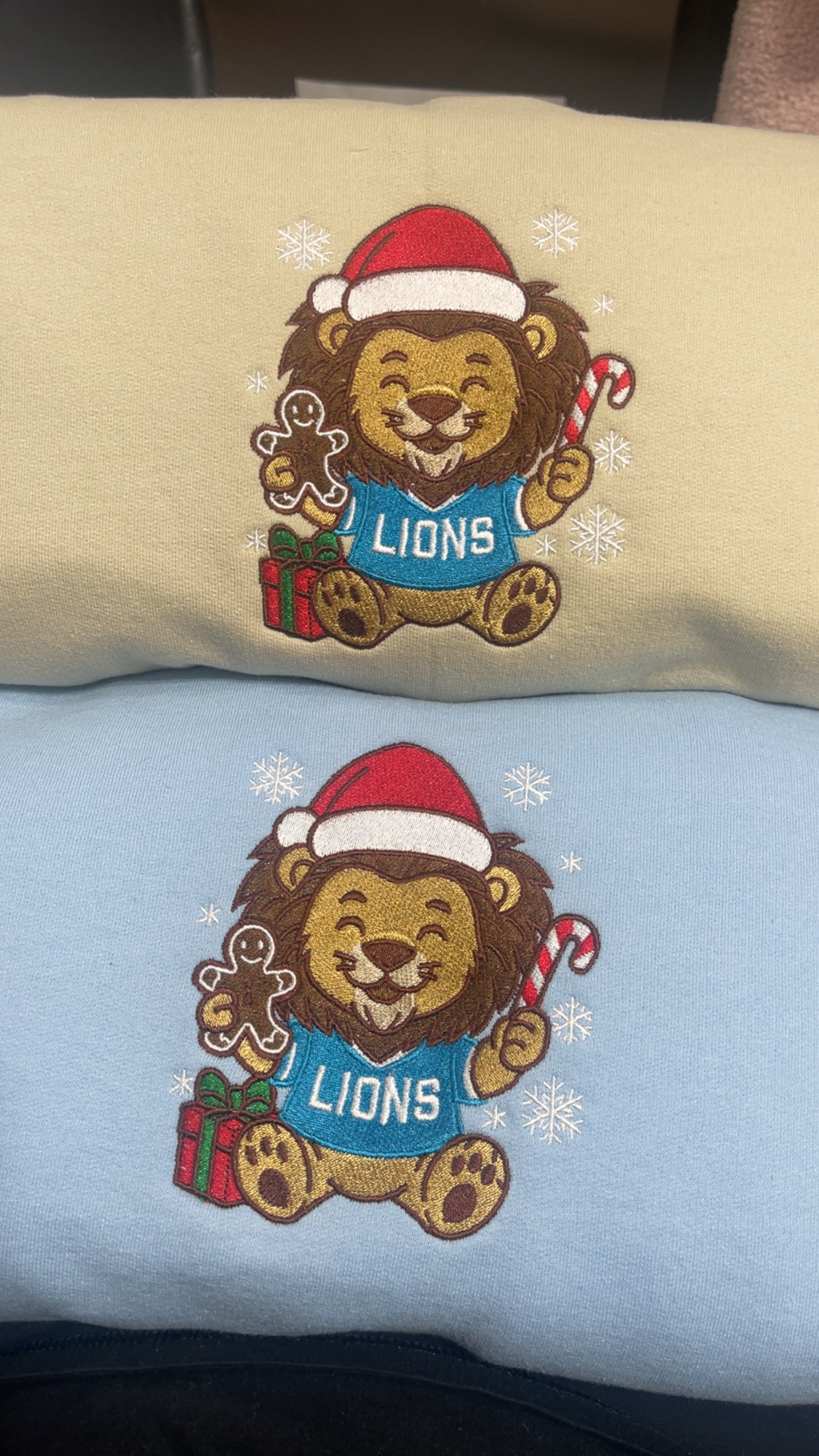 Christmas Lion