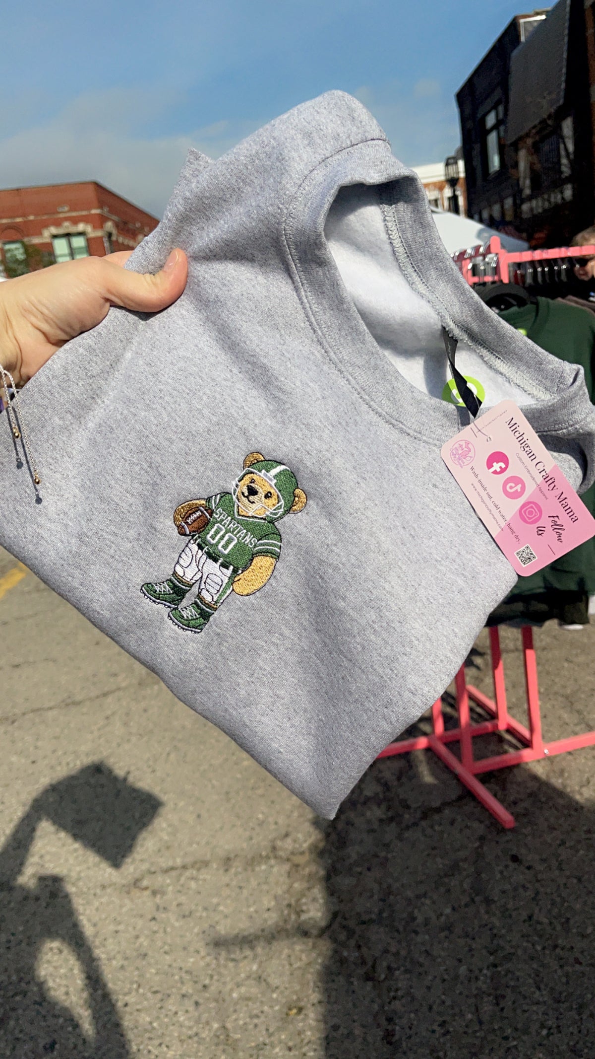 Sports gray embroidered green football teddy sweatshirt