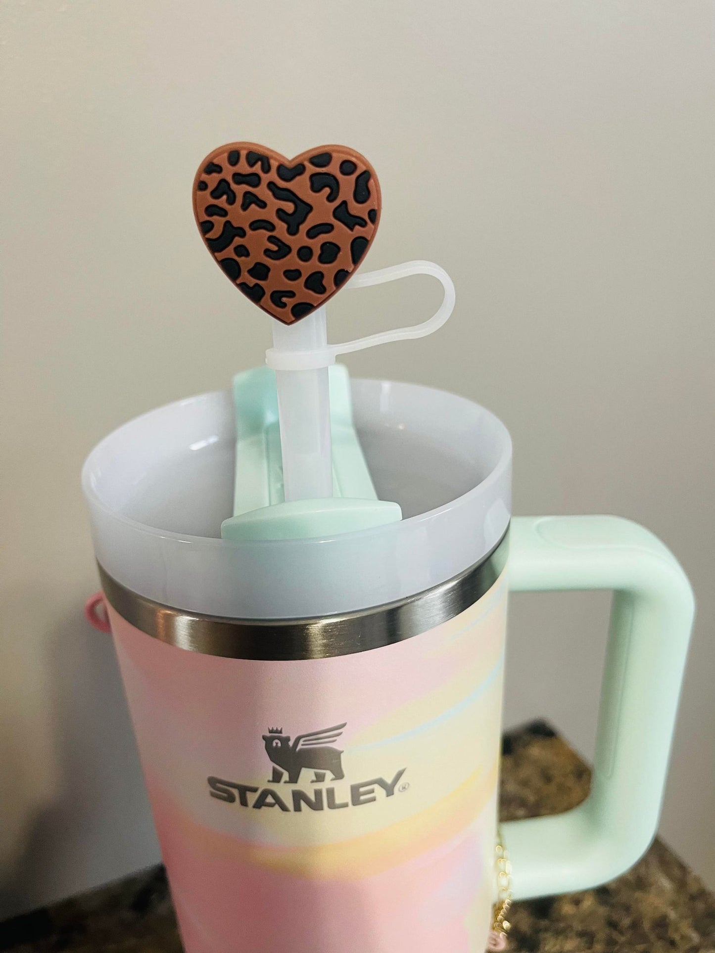 BROWN LEOPARD STRAW TOPPER
